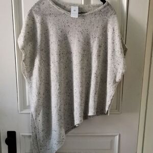 FRAAS 💯 cashmere speckled gray & black wool poncho. Asymmetrical. One size.